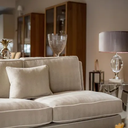 Villa Bianca By Hmz